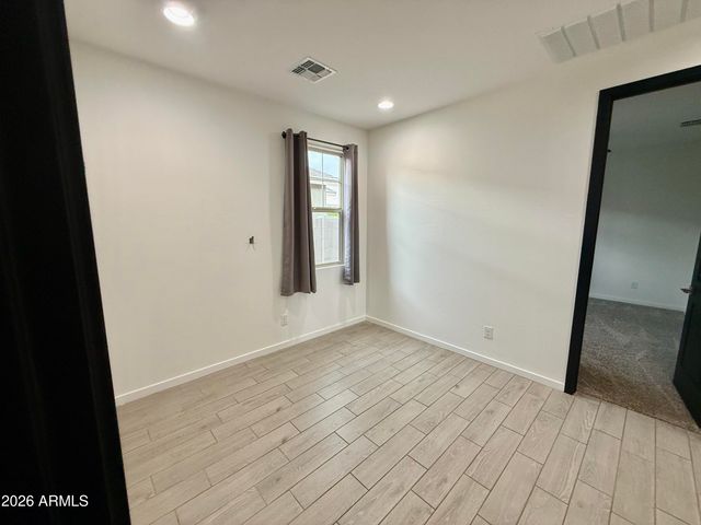 11002 W MARGUERITE Avenue, Tolleson, AZ 85353