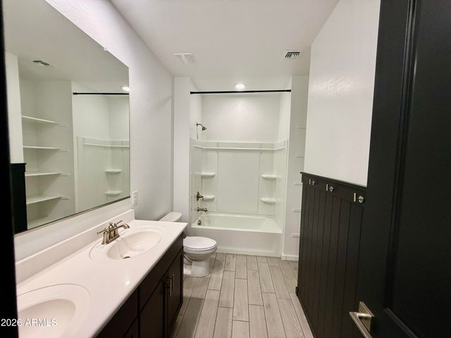 11002 W MARGUERITE Avenue, Tolleson, AZ 85353
