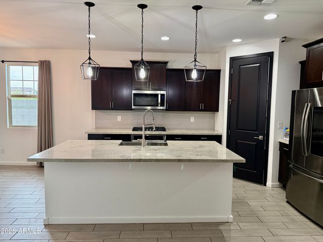 11002 W MARGUERITE Avenue, Tolleson, AZ 85353