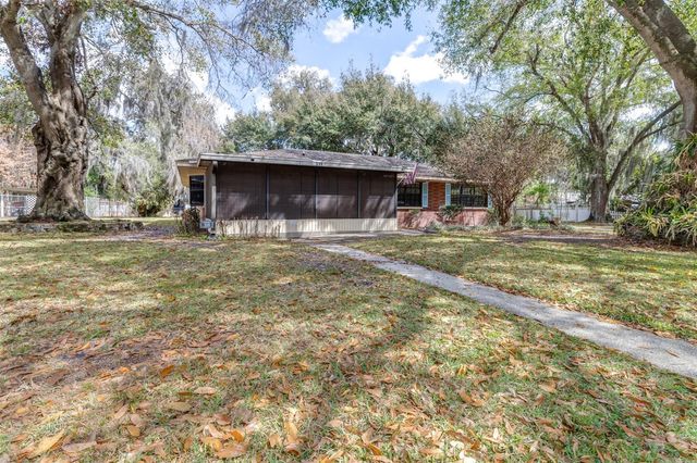 319 GRANADA ROAD, Auburndale, FL 33823