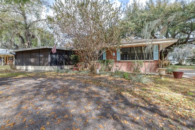 319 GRANADA ROAD, Auburndale, FL 33823