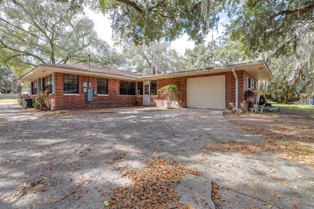 319 GRANADA ROAD, Auburndale, FL 33823