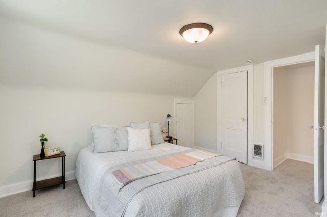 20140 Auten Road, South Bend, IN 46637