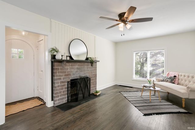 20140 Auten Road, South Bend, IN 46637