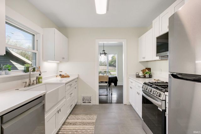 20140 Auten Road, South Bend, IN 46637