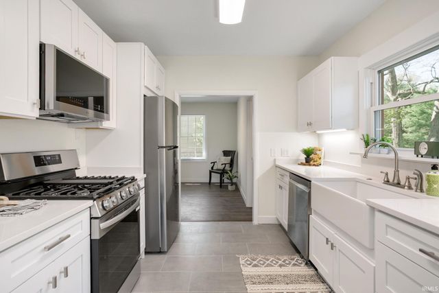 20140 Auten Road, South Bend, IN 46637