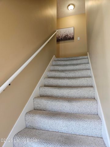 6407 Autumn Oak Way, Louisville, KY 40272