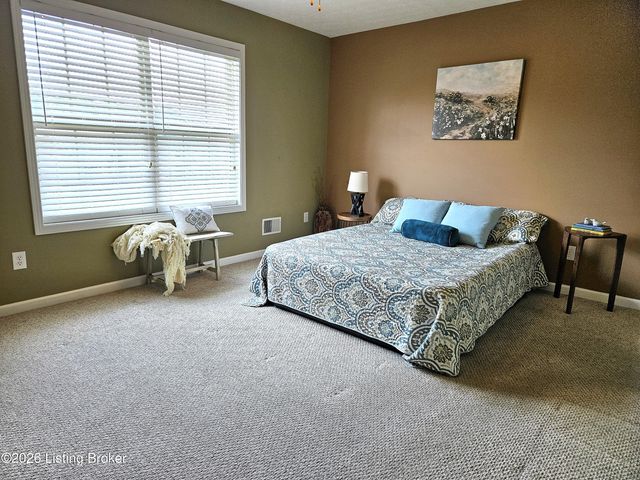 6407 Autumn Oak Way, Louisville, KY 40272