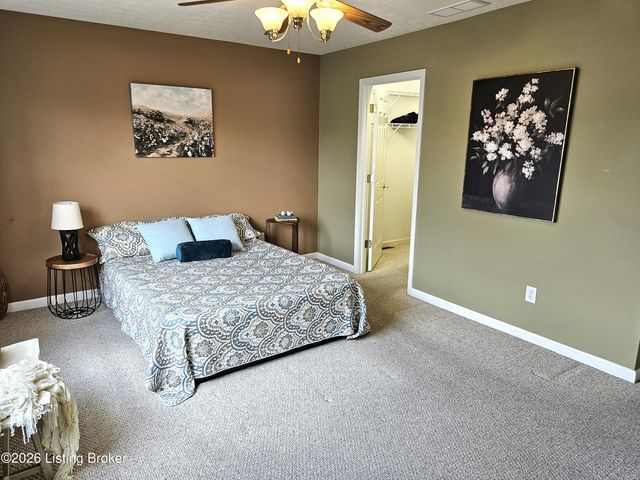 6407 Autumn Oak Way, Louisville, KY 40272