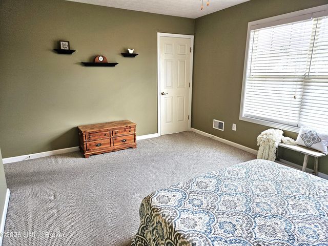 6407 Autumn Oak Way, Louisville, KY 40272