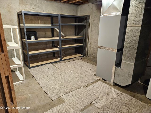6407 Autumn Oak Way, Louisville, KY 40272