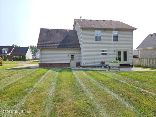 6407 Autumn Oak Way, Louisville, KY 40272
