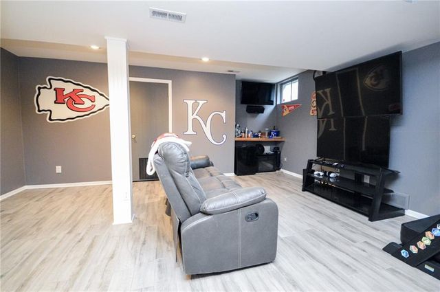 3420 S Atherton Avenue, Independence, MO 64055