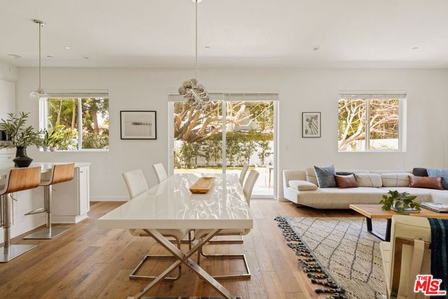 5571 W 82nd Street, Los Angeles, CA 90045