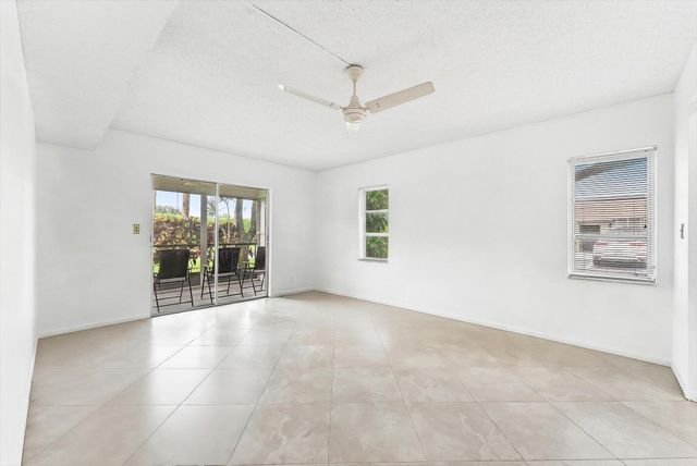 5635 QUEEN PALM Court D, Delray Beach, FL 33484