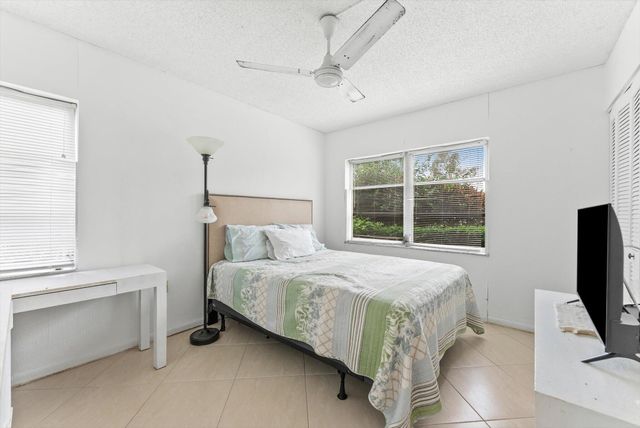 5635 QUEEN PALM Court D, Delray Beach, FL 33484