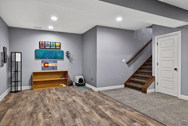 3748 SE Elm Cove Dr, Berryton, KS 66409