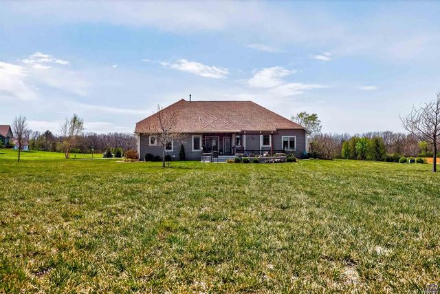 3748 SE Elm Cove Dr, Berryton, KS 66409