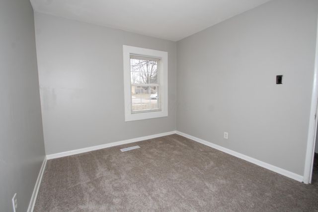 329 Weymouth Lane, Columbus, OH 43228