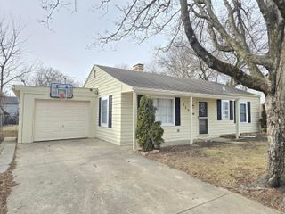 329 Weymouth Lane, Columbus, OH 43228