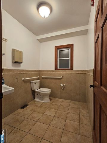 183 Park Avenue 1, East Rutherford, NJ 07073