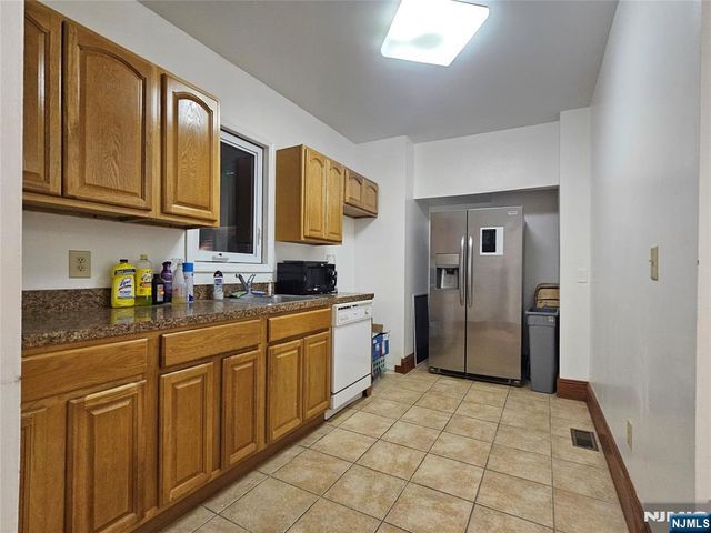 183 Park Avenue 1, East Rutherford, NJ 07073