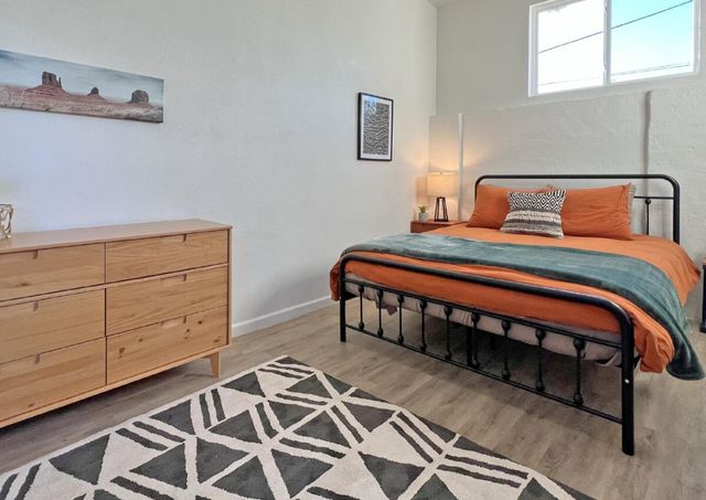 511 Spruce Street SE, Albuquerque, NM 87106