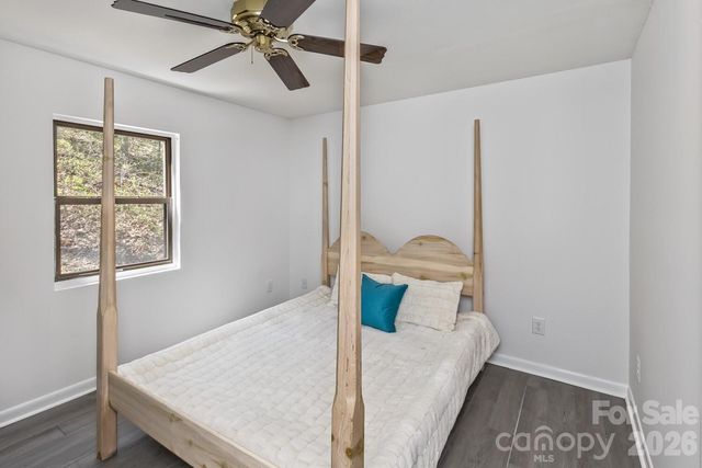 53 Benfield Road, Weaverville, NC 28787