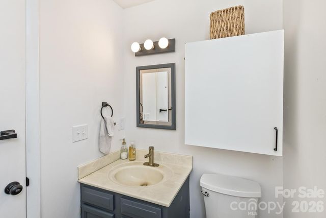 53 Benfield Road, Weaverville, NC 28787
