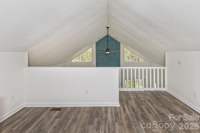 53 Benfield Road, Weaverville, NC 28787