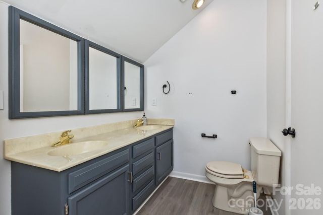 53 Benfield Road, Weaverville, NC 28787