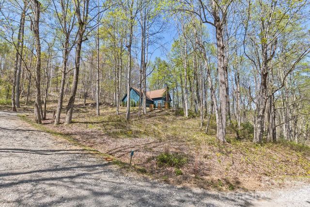 53 Benfield Road, Weaverville, NC 28787