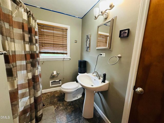 418 Madison Avenue, Cary, NC 27513