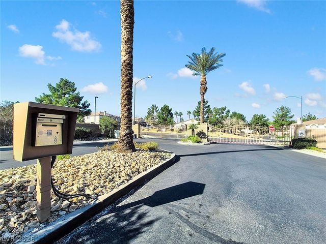 1643 Cave Spring Drive, Henderson, NV 89014