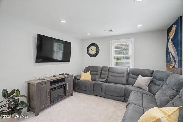 442 Irving Place, Toms River, NJ 08755