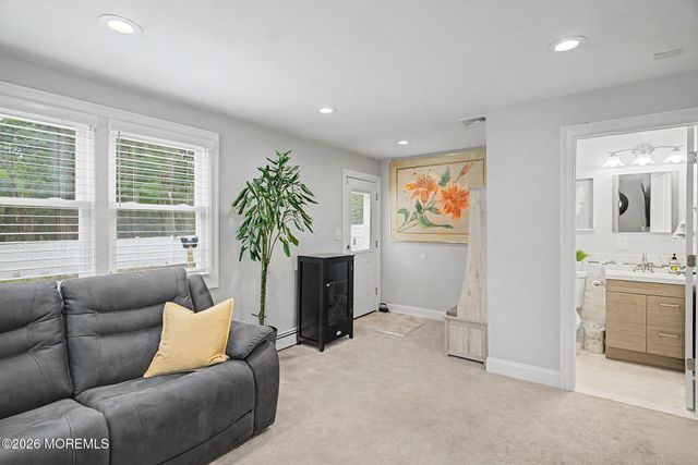 442 Irving Place, Toms River, NJ 08755