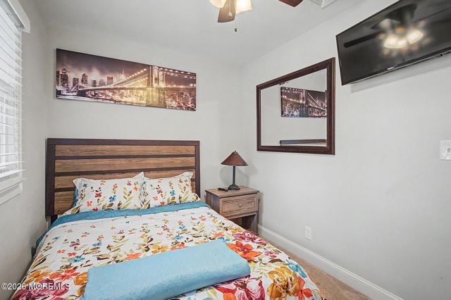 442 Irving Place, Toms River, NJ 08755