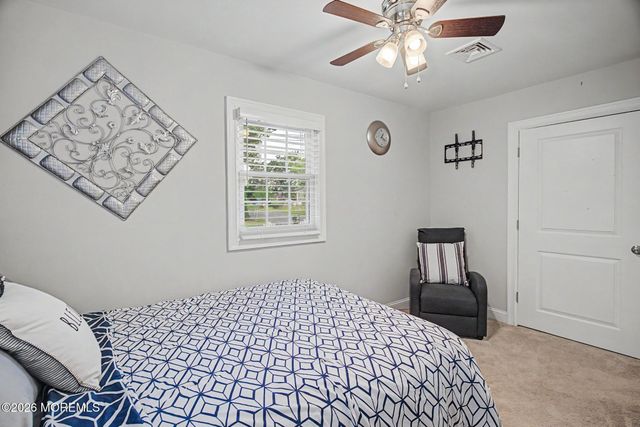 442 Irving Place, Toms River, NJ 08755
