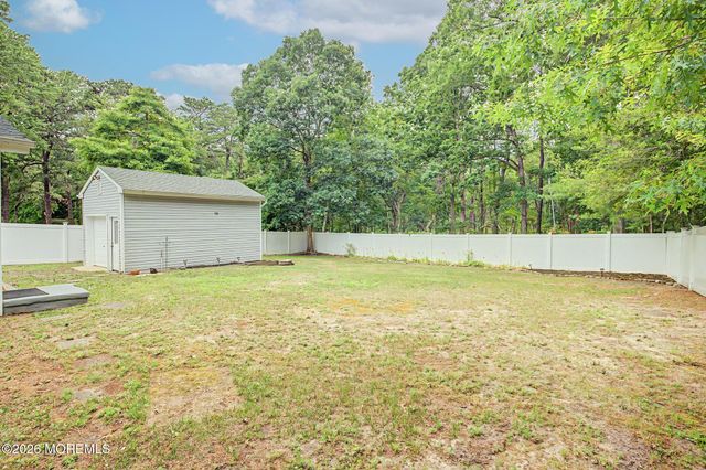442 Irving Place, Toms River, NJ 08755