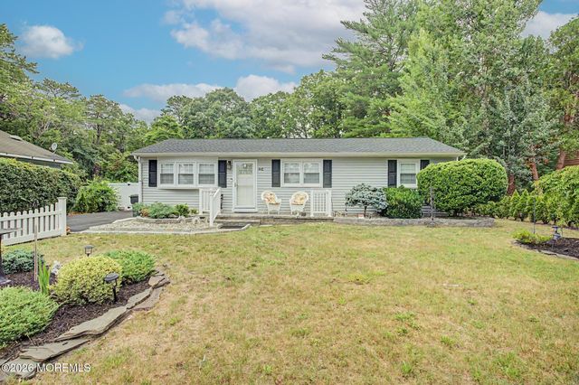 442 Irving Place, Toms River, NJ 08755