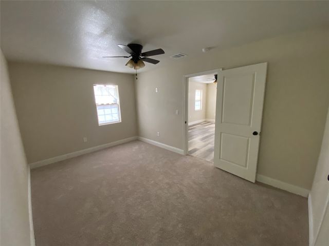 305 W 3rd Street, Blooming Grove, TX 76626
