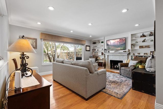 1876 Miramonte Avenue, Mountain View, CA 94040