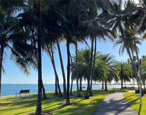 3 Grove Isle Dr C502, Miami, FL 33133