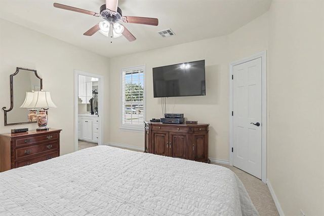 1032 W Camellia Way, Mustang, OK 73064