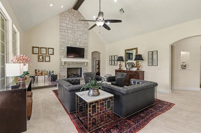1032 W Camellia Way, Mustang, OK 73064