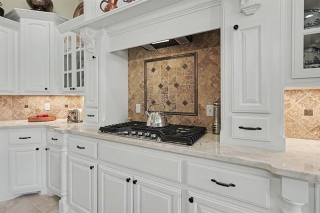 1032 W Camellia Way, Mustang, OK 73064