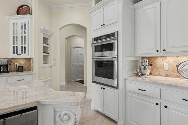 1032 W Camellia Way, Mustang, OK 73064