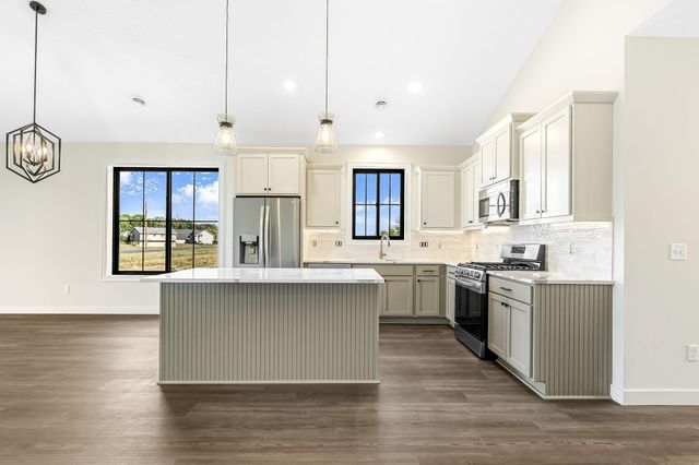 31706 Madison Road, Lindstrom, MN 55045