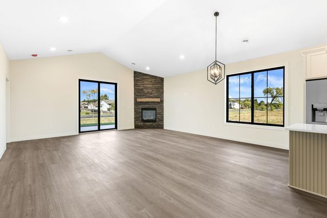 31706 Madison Road, Lindstrom, MN 55045