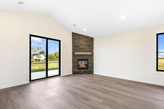 31706 Madison Road, Lindstrom, MN 55045